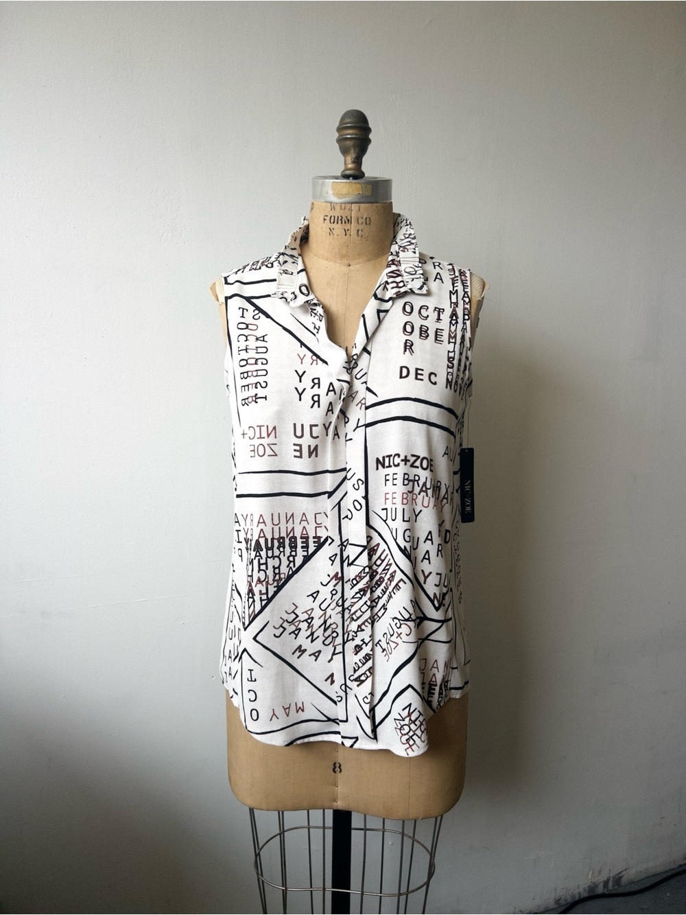 NIC+ZOE Womens Calendar Month Typographic Print Top NWT F191633 S